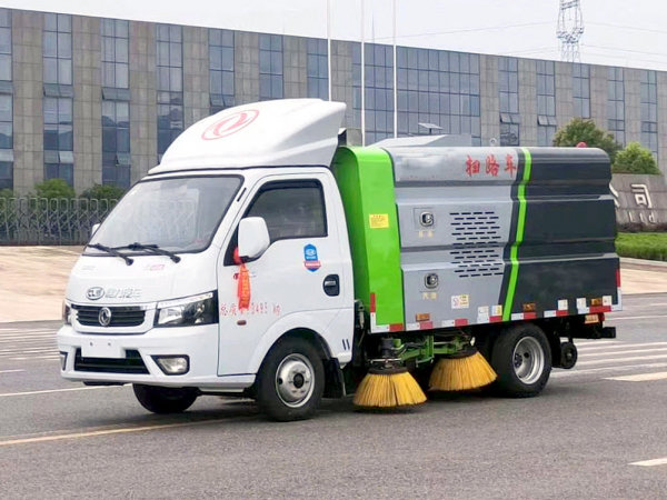 东风途逸2.5方扫路车