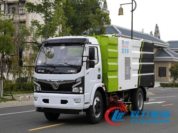东风大多利卡9方洗扫车