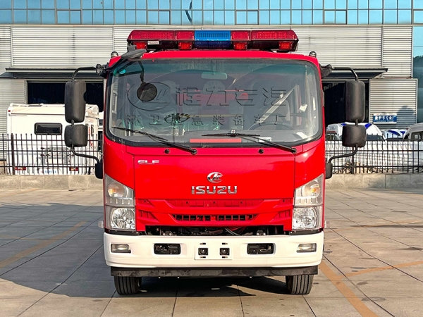 五十铃3.55吨泡沫消防车